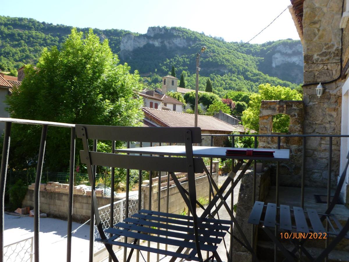 Maison De Village Saint-Paul-des-Fonts Exterior foto